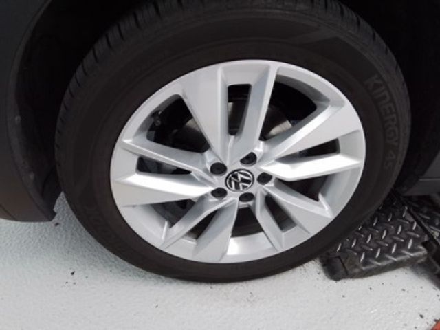 Fahrzeugabbildung Volkswagen T-Cross Life GOAL 1.0 TSI DSG Navi LED Alu 17
