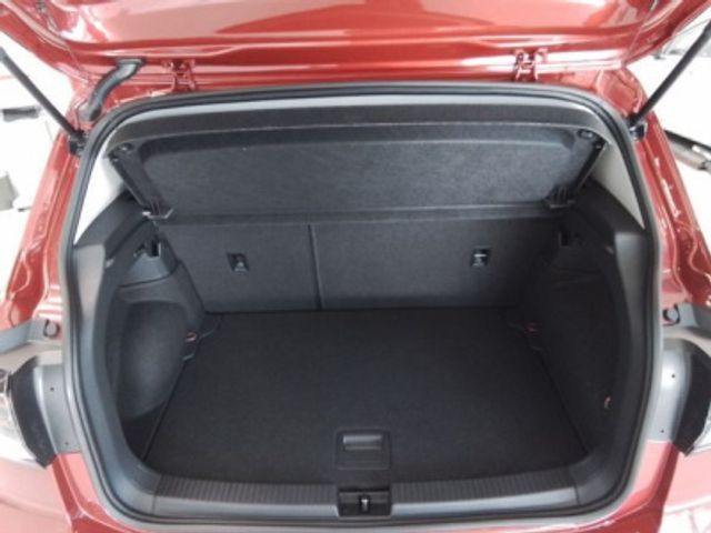 Fahrzeugabbildung Volkswagen T-Cross Life GOAL 1.0 TSI DSG Navi LED Alu 17