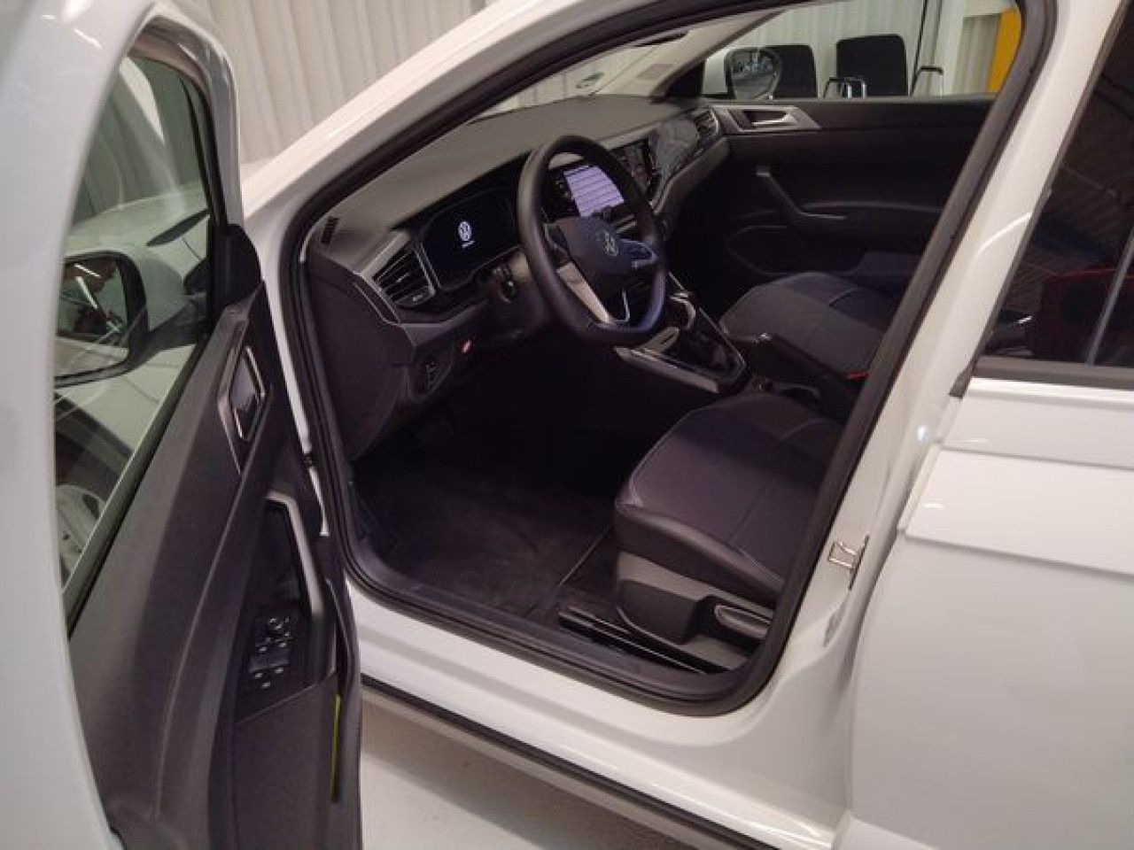 Fahrzeugabbildung Volkswagen Taigo Style 1.5 TSI Navi LED Kamera PDC v+h