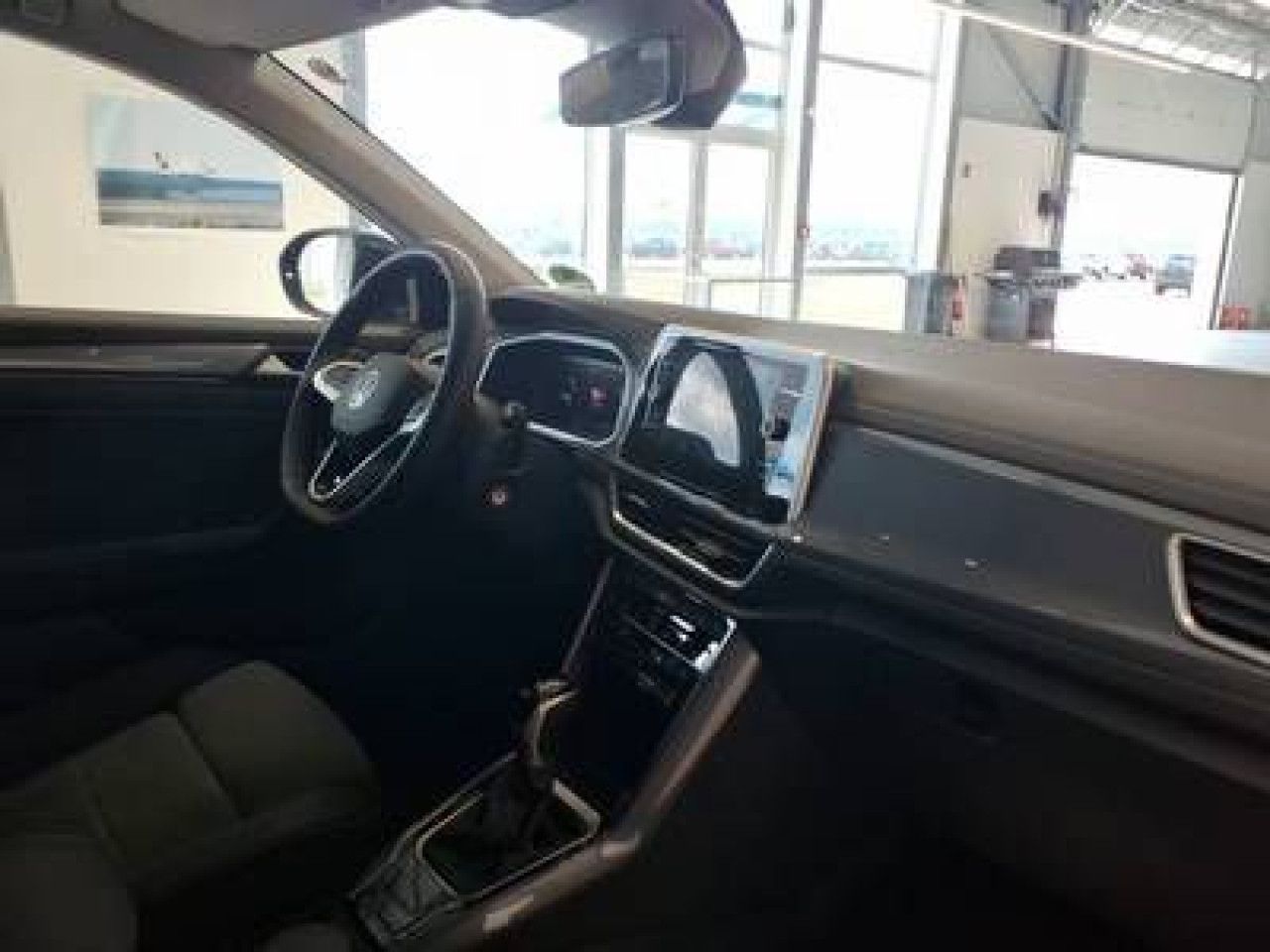 Fahrzeugabbildung Volkswagen T-ROC Style 1.5 TSI DSG AHK Navi LED ergoActive