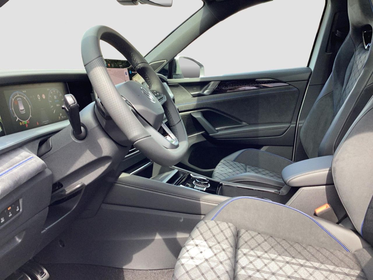 Fahrzeugabbildung Volkswagen Tayron R-Line 2.0 l TDI SCR 4MOTION 142 kW (193