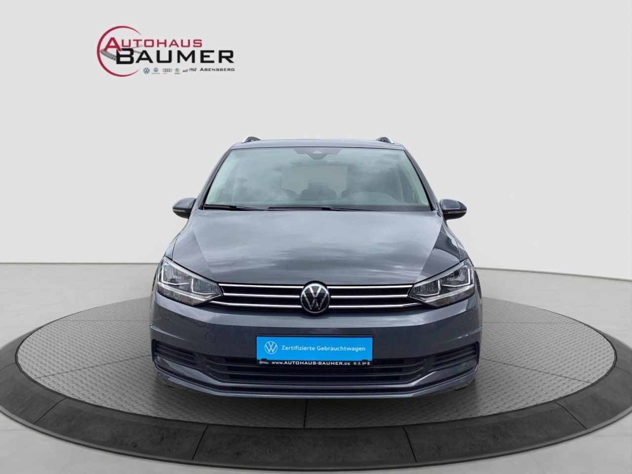 Fahrzeugabbildung Volkswagen Touran Comfortline 1.5 TSI DSG AHK 7-Sitzer Navi