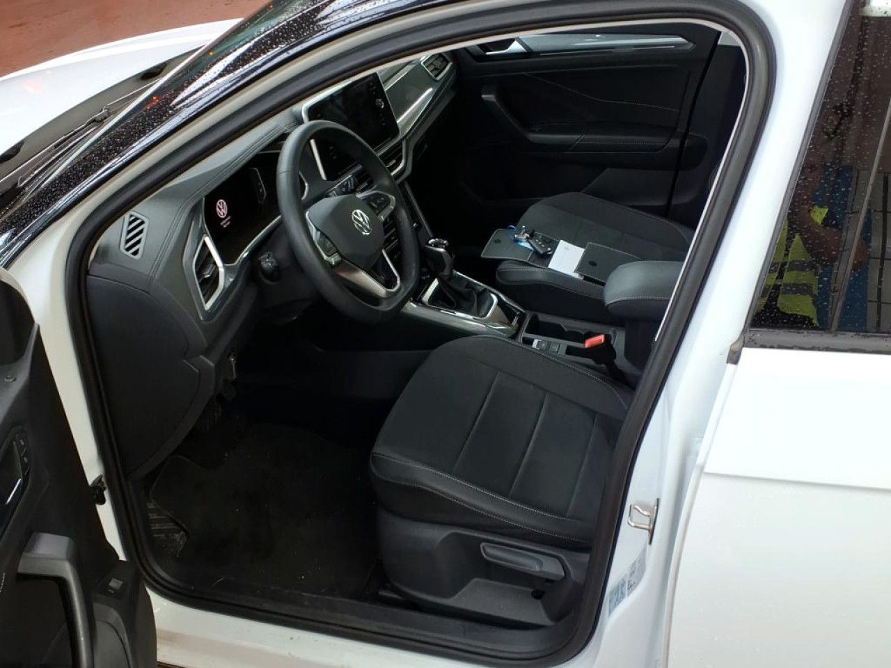 Fahrzeugabbildung Volkswagen T-Roc Style 1.5 TSI DSG Kamera LED-Plus Navi