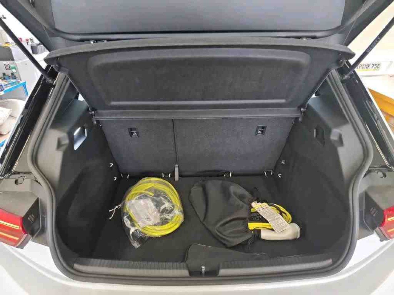 Fahrzeugabbildung Volkswagen ID.3 Pro elektric 62 kWh Sitzheizung Navi LED