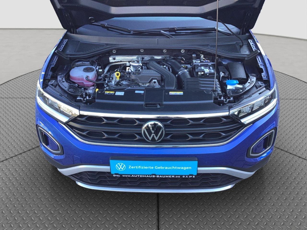 Fahrzeugabbildung Volkswagen T-Roc GOAL 1.5 TSI DSG Standheizung Navi LED ACC