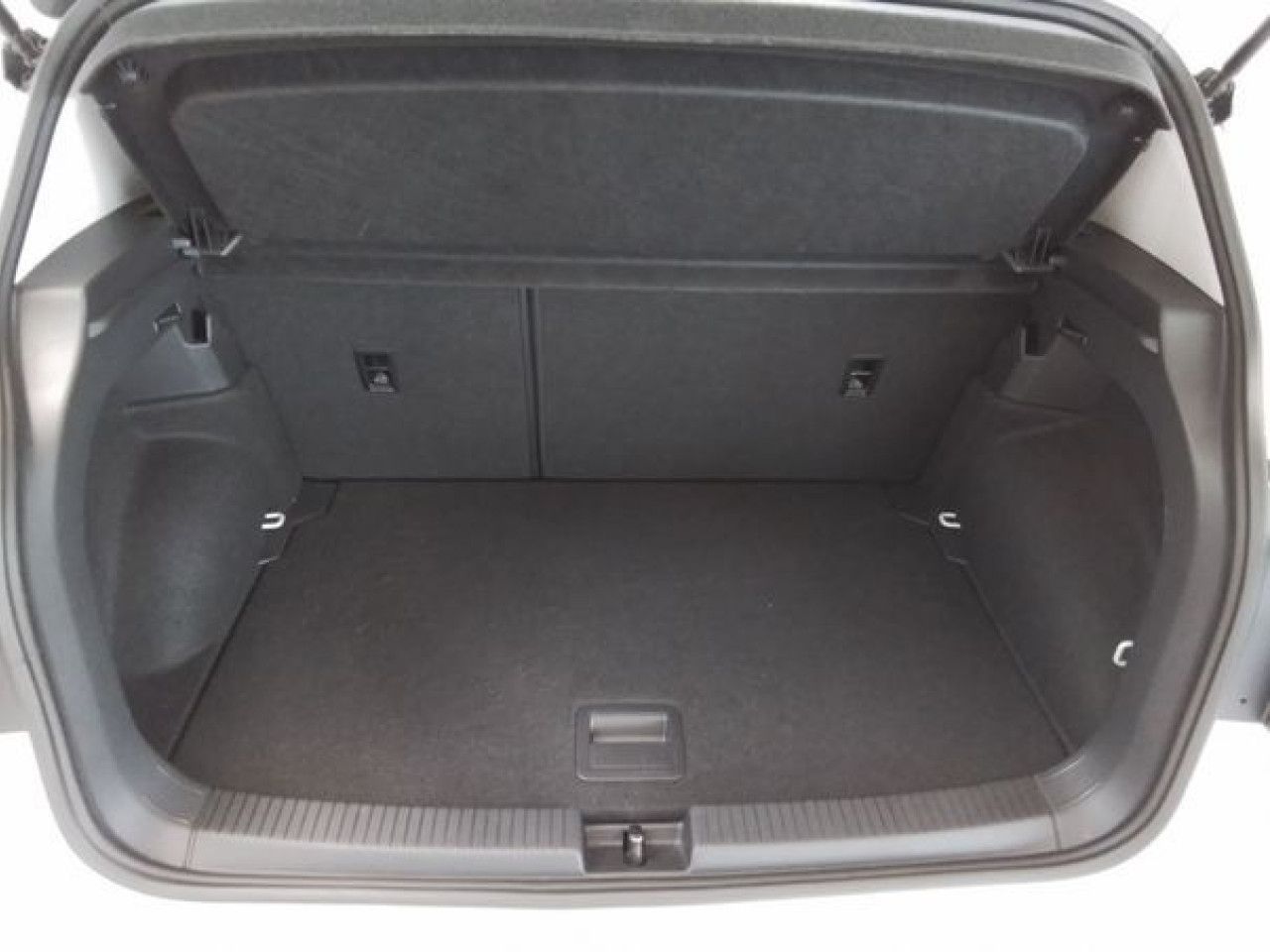 Fahrzeugabbildung Volkswagen T-Cross 1.0 TSI Life DSG Kamera Navi LED Klima