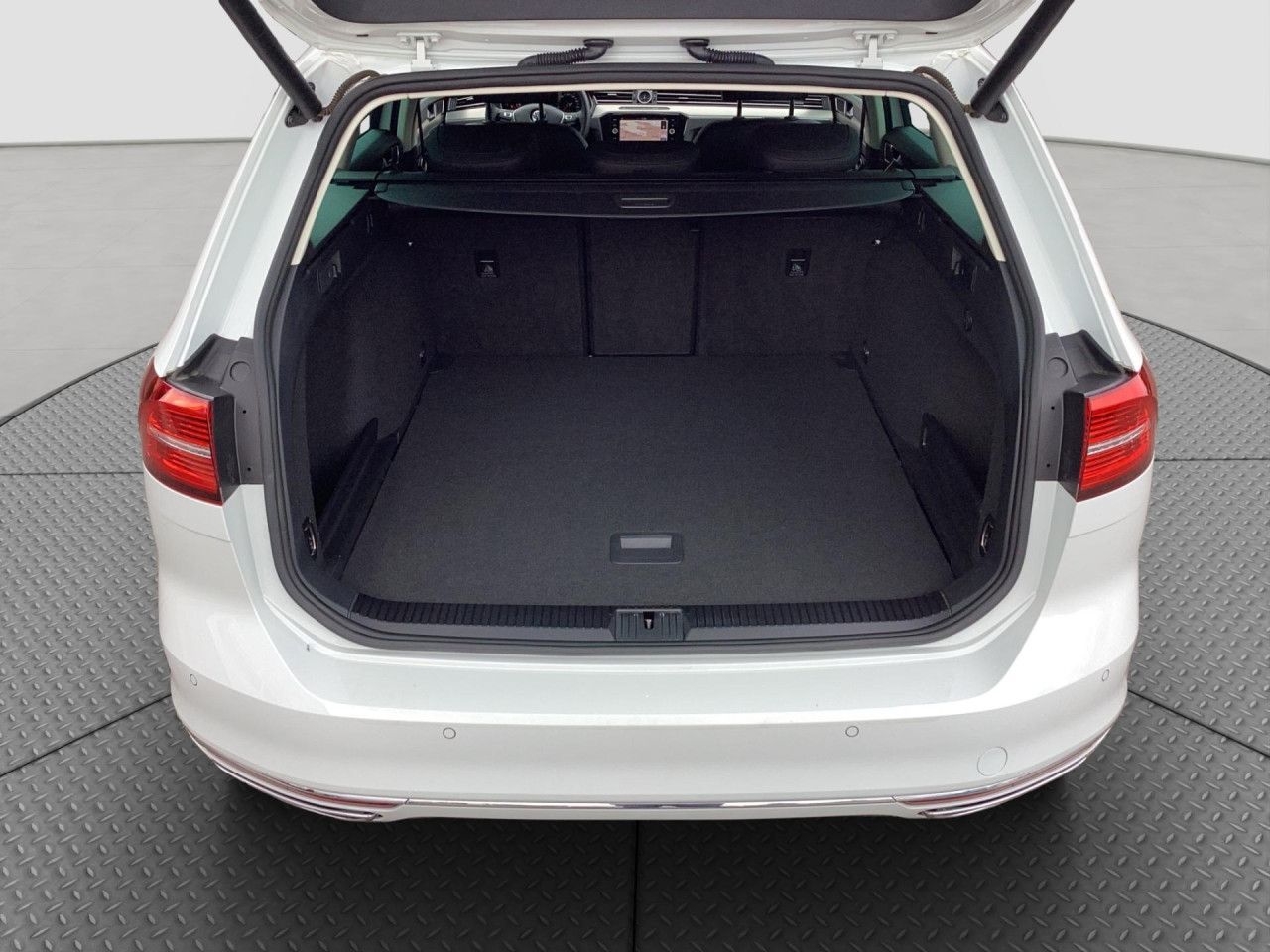 Fahrzeugabbildung Volkswagen Passat Variant 2.0 TDI Highline DSG LED Navi