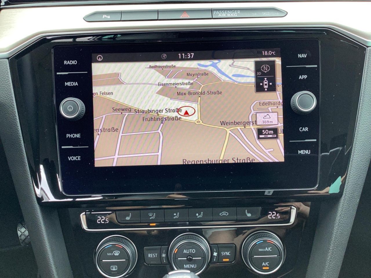 Fahrzeugabbildung Volkswagen Passat Variant 2.0 TDI Highline DSG LED Navi