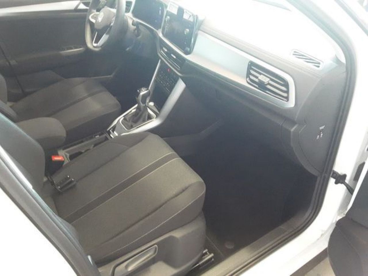 Fahrzeugabbildung Volkswagen T-Roc Life 1.5 TSI DSG Kamera Navi LED Bluetooth