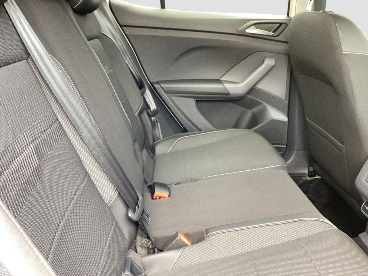 Fahrzeugabbildung Volkswagen T-Cross Style 1.0 TSI DSG LED AHK Navi SHZ Klima