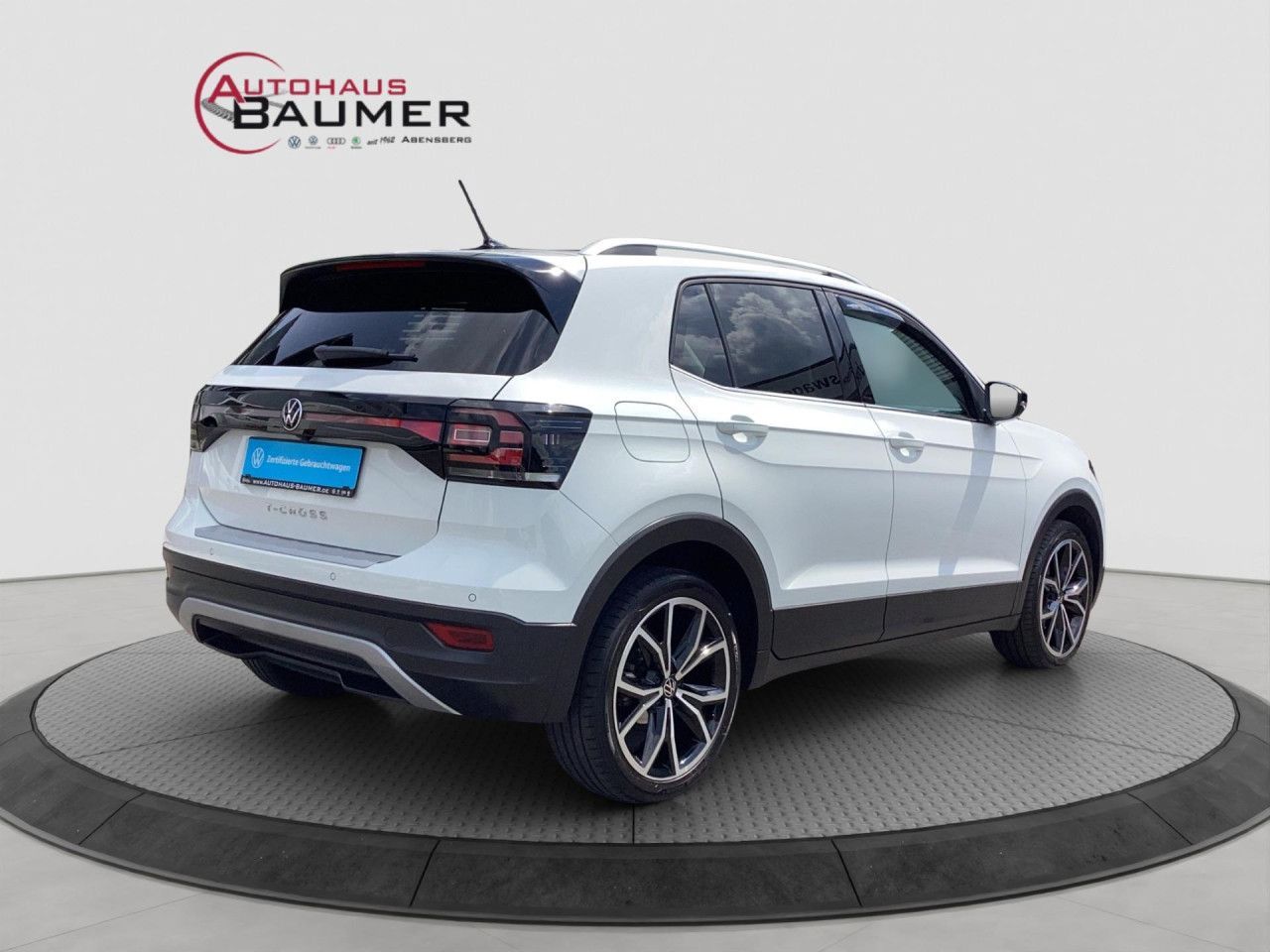 Fahrzeugabbildung Volkswagen T-Cross Style 1.0 TSI DSG LED AHK Navi SHZ Klima
