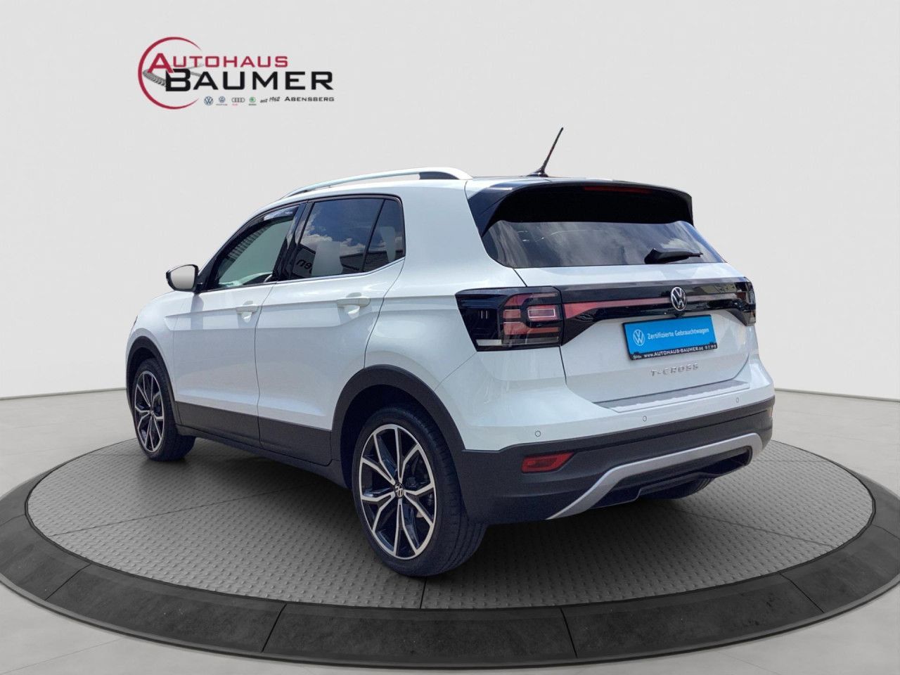 Fahrzeugabbildung Volkswagen T-Cross Style 1.0 TSI DSG LED AHK Navi SHZ Klima