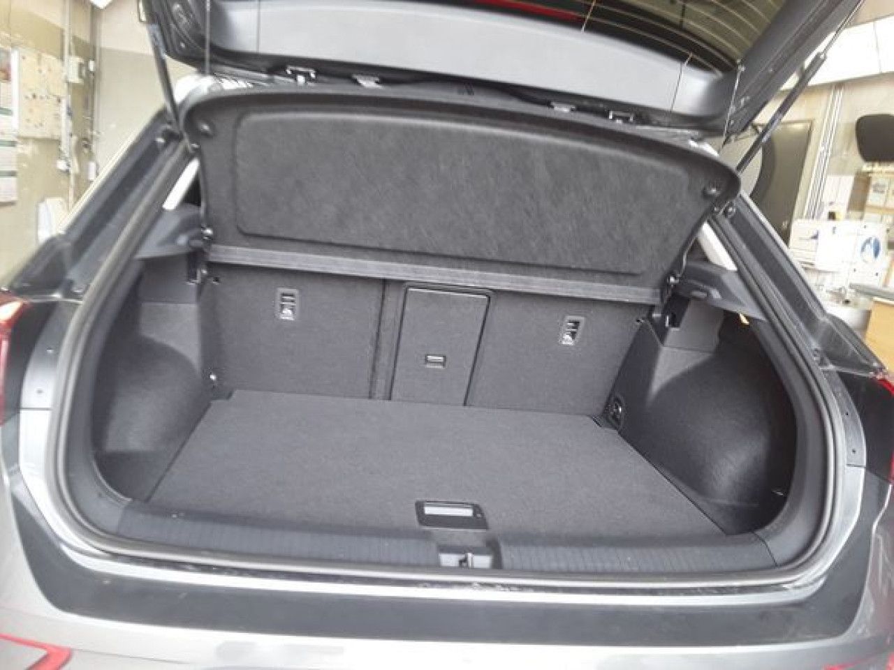 Fahrzeugabbildung Volkswagen T-Roc Life 1.5 TSI DSG Kamera Navi LED Bluetooth