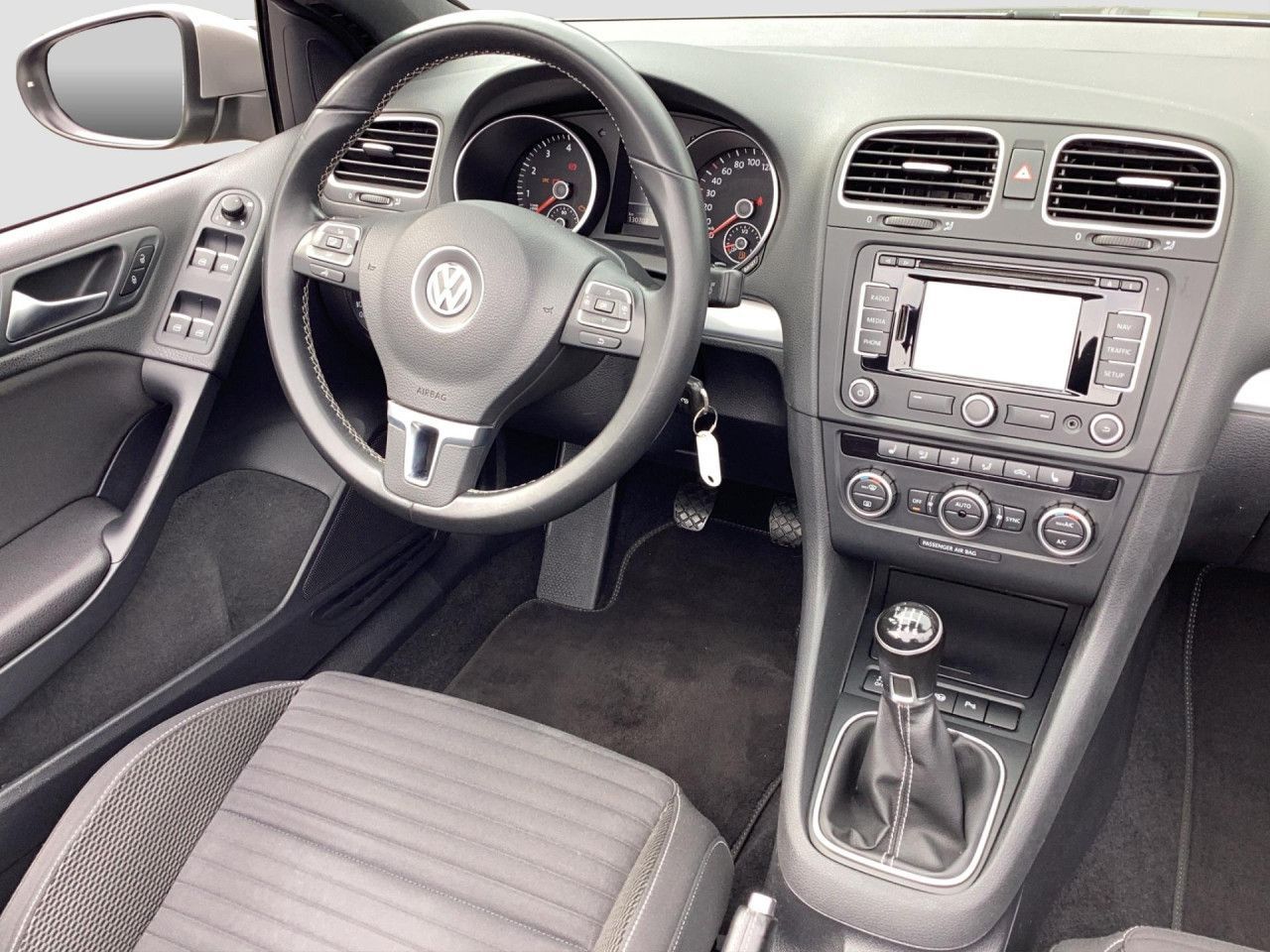 Fahrzeugabbildung Volkswagen Golf IV Cabriolet 1.4 TSI Cup Navi SHZ PDC Klima