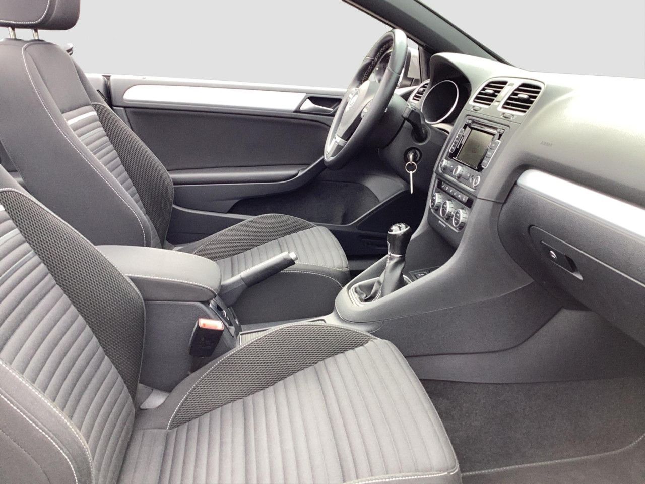 Fahrzeugabbildung Volkswagen Golf IV Cabriolet 1.4 TSI Cup Navi SHZ PDC Klima