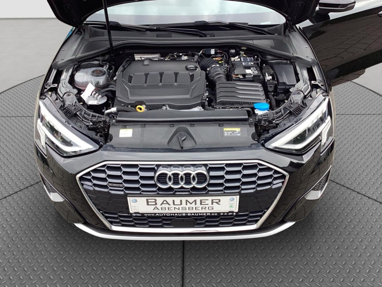 Fahrzeugabbildung Audi A3 40 quattro 2.0 TDI Sportback LED Navi SHZ PDC