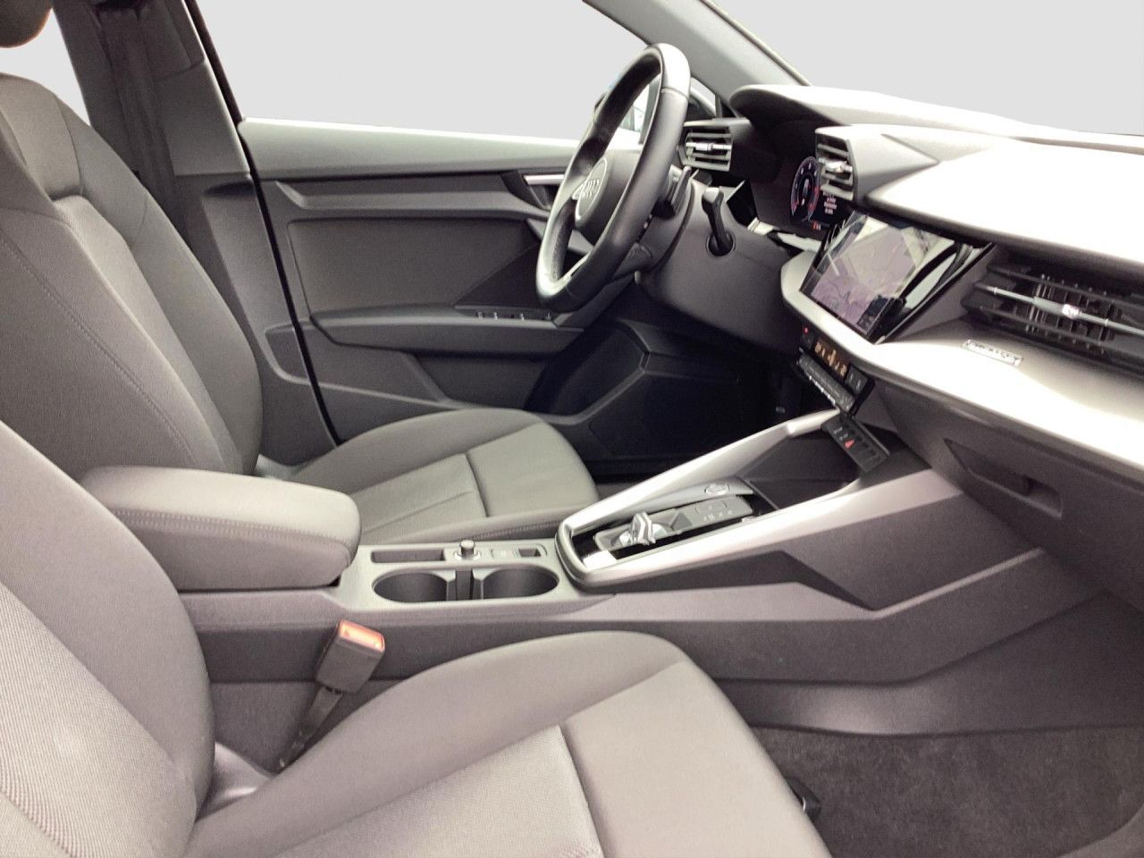 Fahrzeugabbildung Audi A3 40 quattro 2.0 TDI Sportback LED Navi SHZ PDC