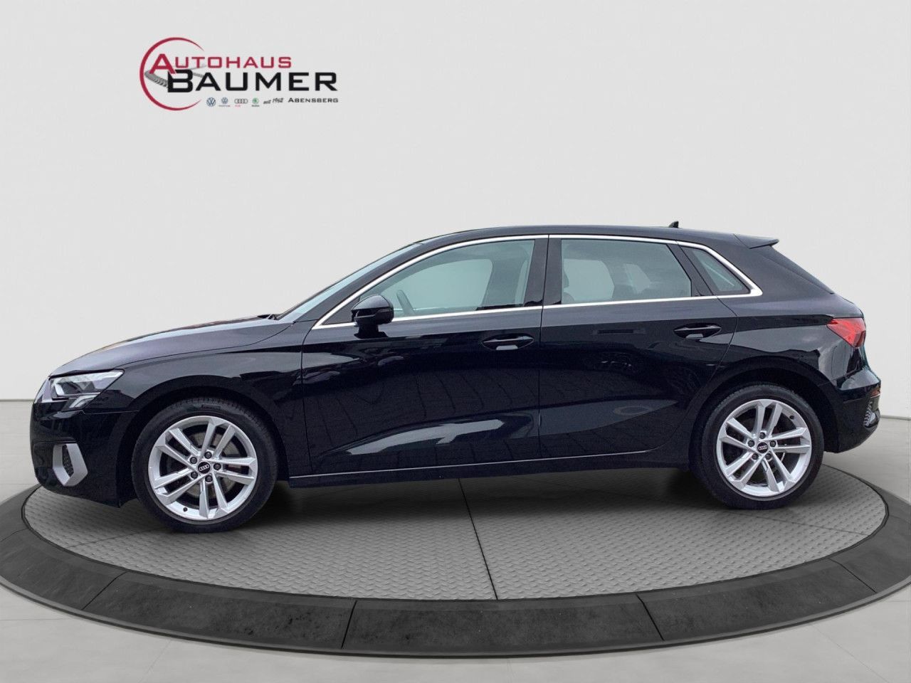 Fahrzeugabbildung Audi A3 40 quattro 2.0 TDI Sportback LED Navi SHZ PDC