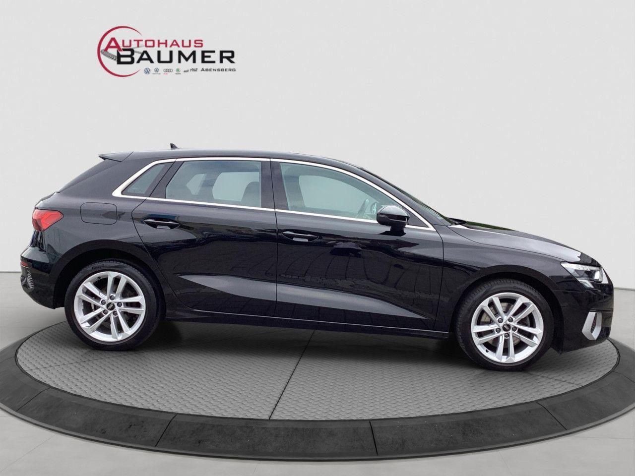 Fahrzeugabbildung Audi A3 40 quattro 2.0 TDI Sportback LED Navi SHZ PDC