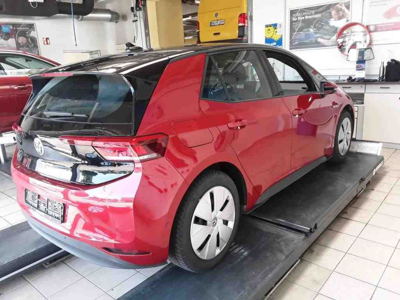 Fahrzeugabbildung Volkswagen ID.3 Pro Performance 62 kWh Kamera SHZ NAvi LED