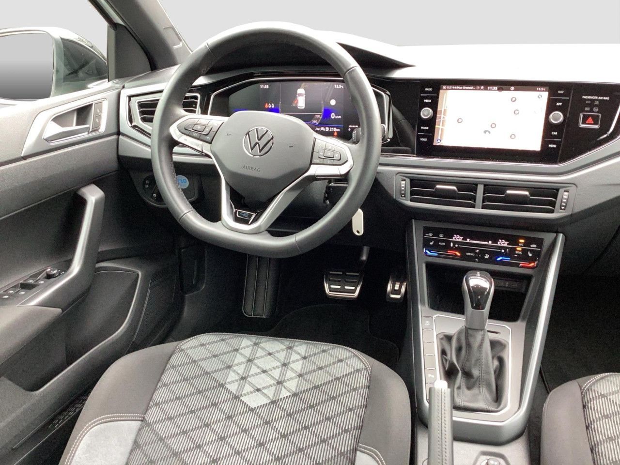 Fahrzeugabbildung Volkswagen Taigo R-line 1.5 TSI DSG Kamera AHK Black-Roof