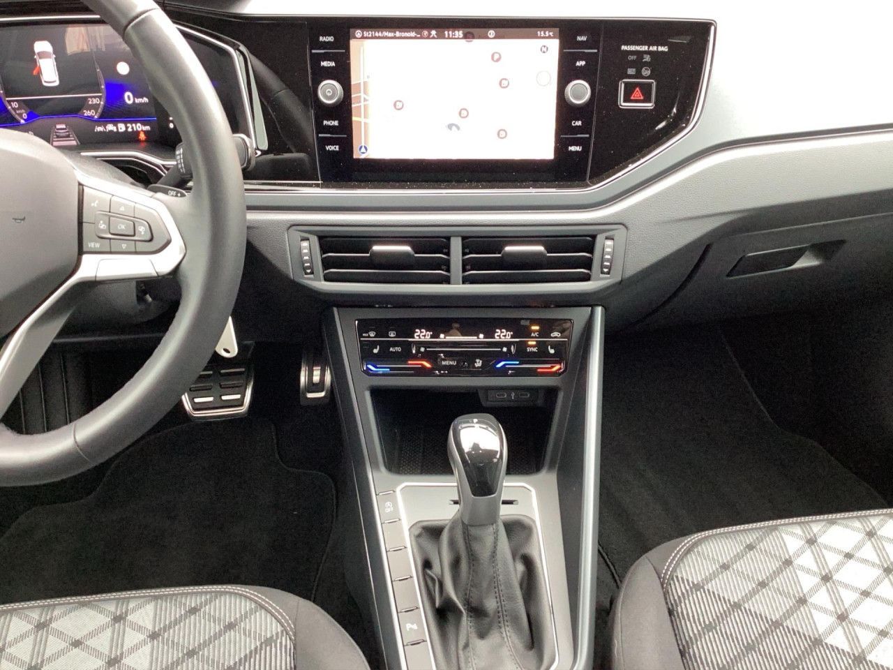 Fahrzeugabbildung Volkswagen Taigo R-line 1.5 TSI DSG Kamera AHK Black-Roof