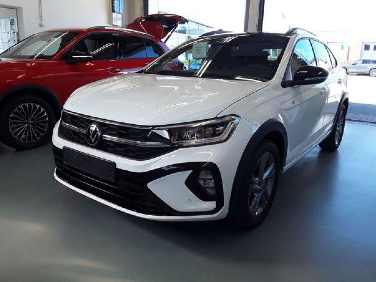 Fahrzeugabbildung Volkswagen Taigo R-line 1.5 TSI DSG Kamera AHK Black-Roof