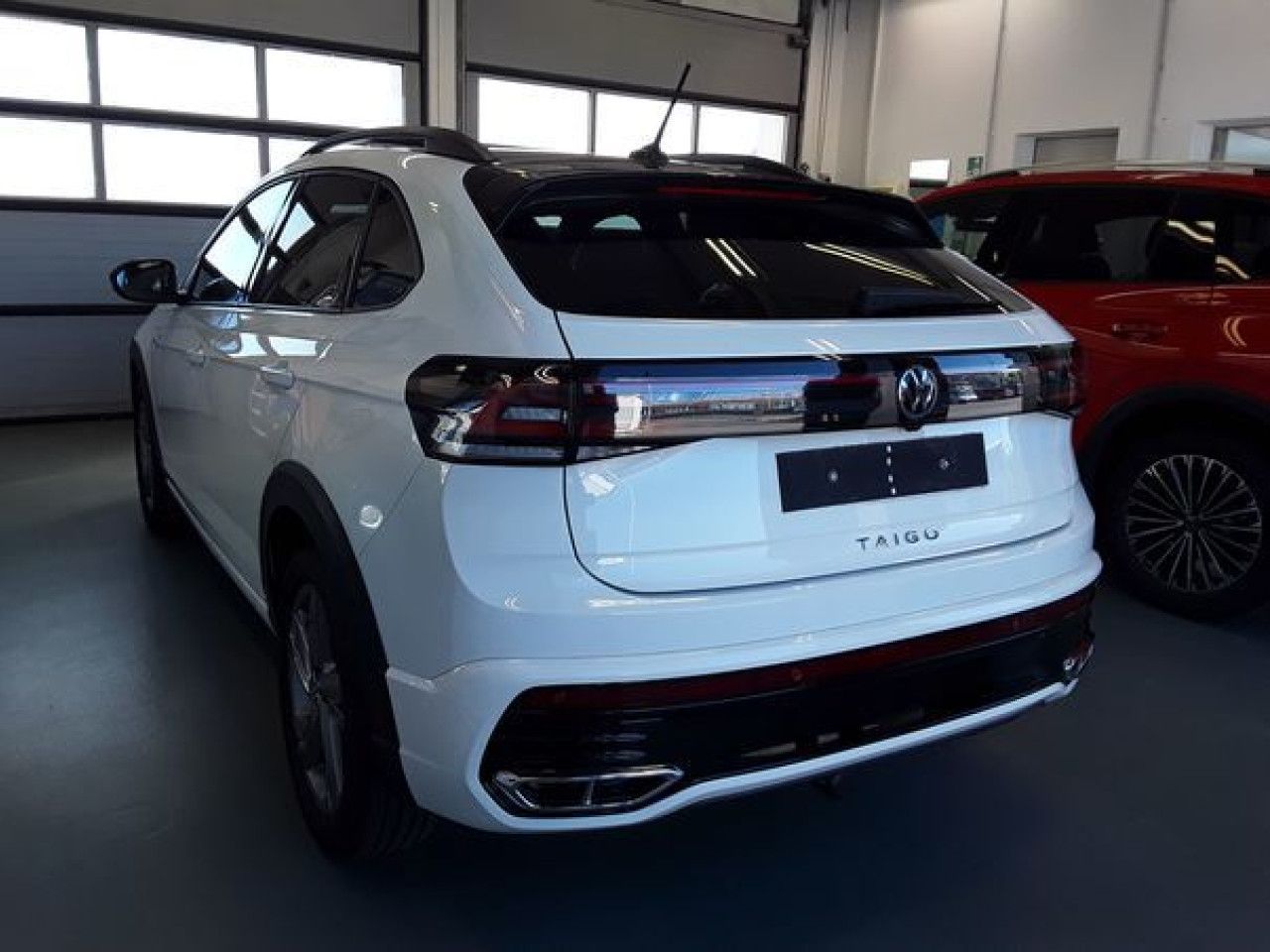 Fahrzeugabbildung Volkswagen Taigo R-line 1.5 TSI DSG Kamera AHK Black-Roof