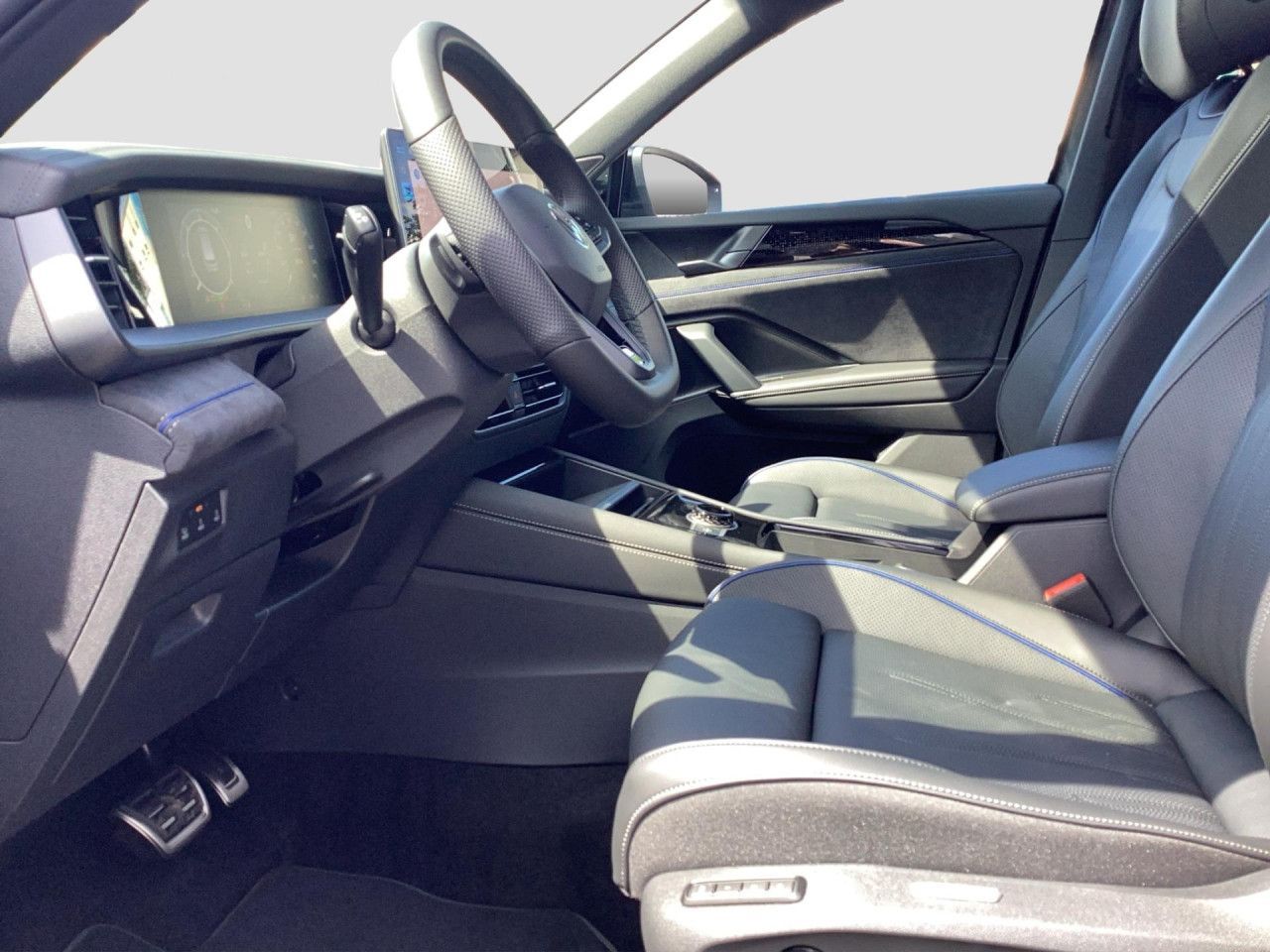 Fahrzeugabbildung Volkswagen Tayron R-Line 2.0 l TDI SCR 4MOTION 142 kW (193