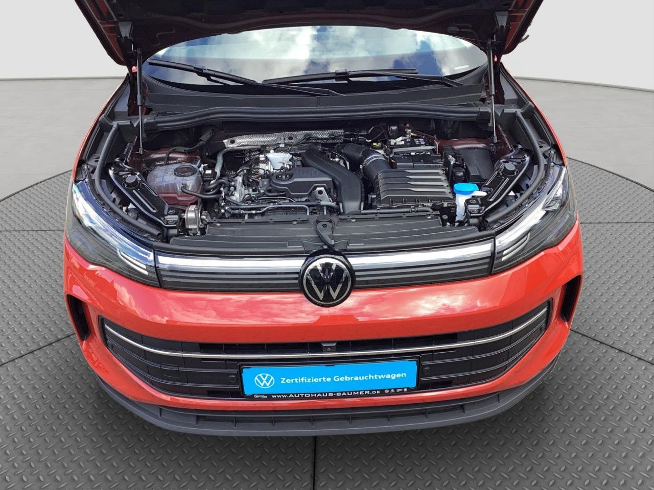 Fahrzeugabbildung Volkswagen Tiguan GOAL 1.5 eTSI DSG AHK Navi LED ACC Kamera