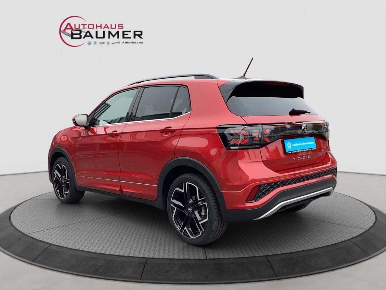 Fahrzeugabbildung Volkswagen T-Cross R-Line 1.5 TSI DSG AHK LED Navi Kamera