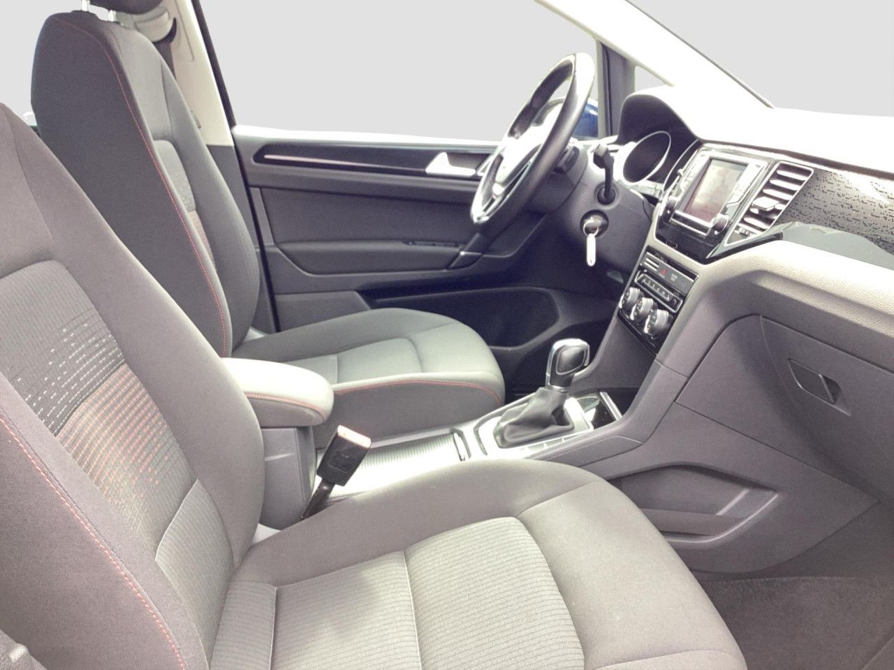 Fahrzeugabbildung Volkswagen Golf VII Sportsvan 1.4 TSI DSG Navi SHZ PDC