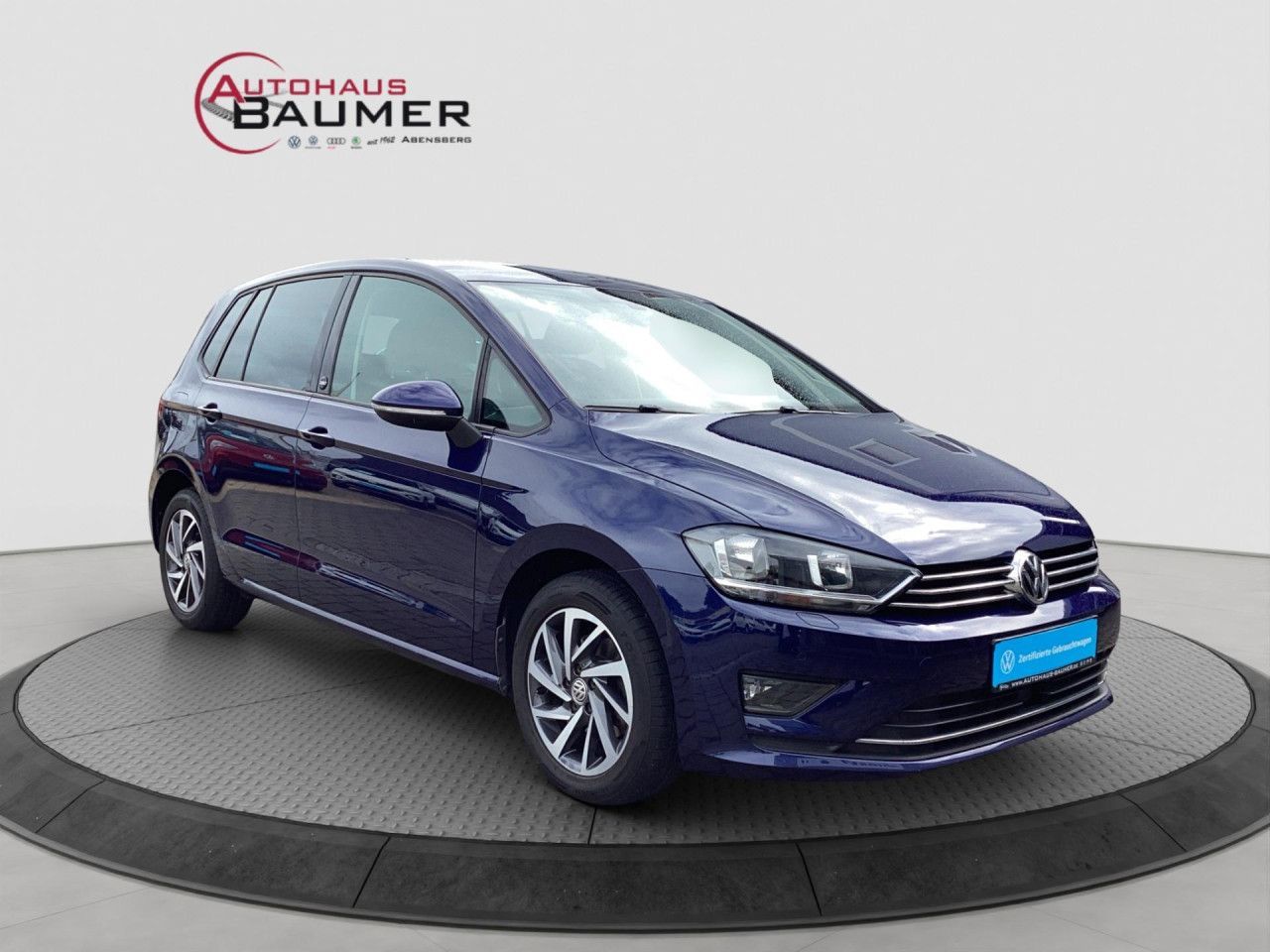Fahrzeugabbildung Volkswagen Golf VII Sportsvan 1.4 TSI DSG Navi SHZ PDC