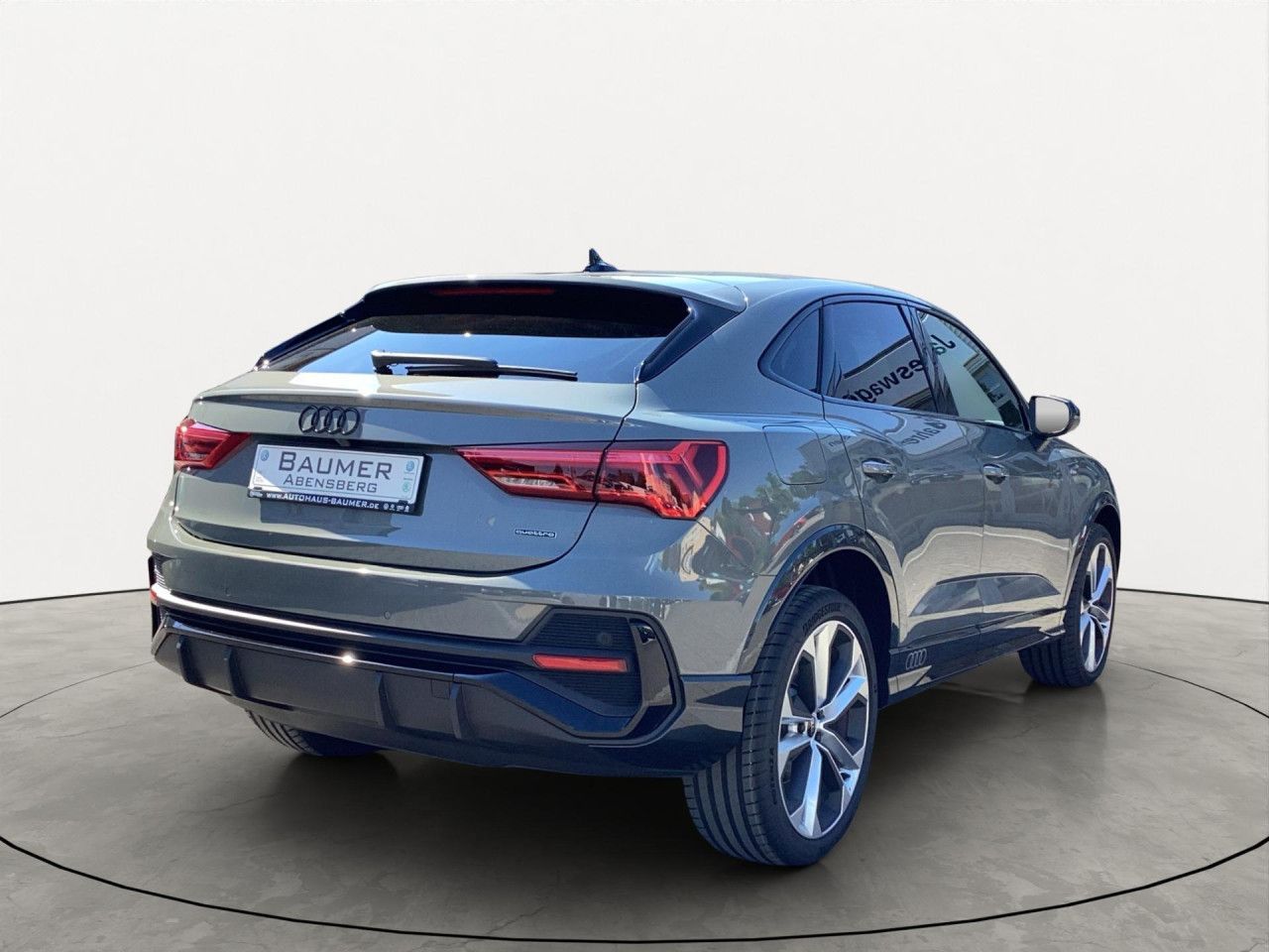 Fahrzeugabbildung Audi Q3 Sportback 40 2.0 TFSI quattro S line S tronic