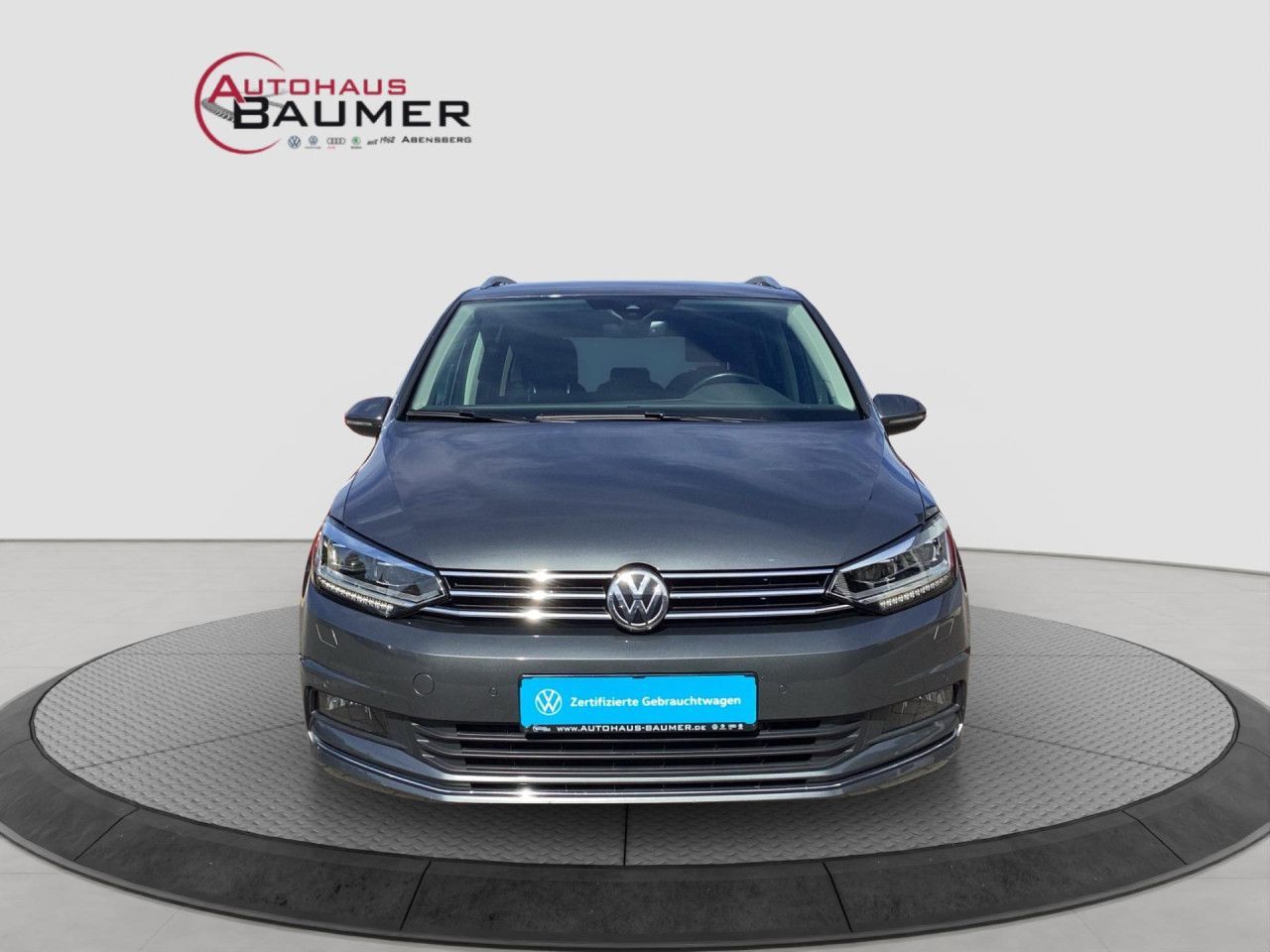 Fahrzeugabbildung Volkswagen Touran Highline 2.0 TDI DSG 7-Sitze Navi AHK LED
