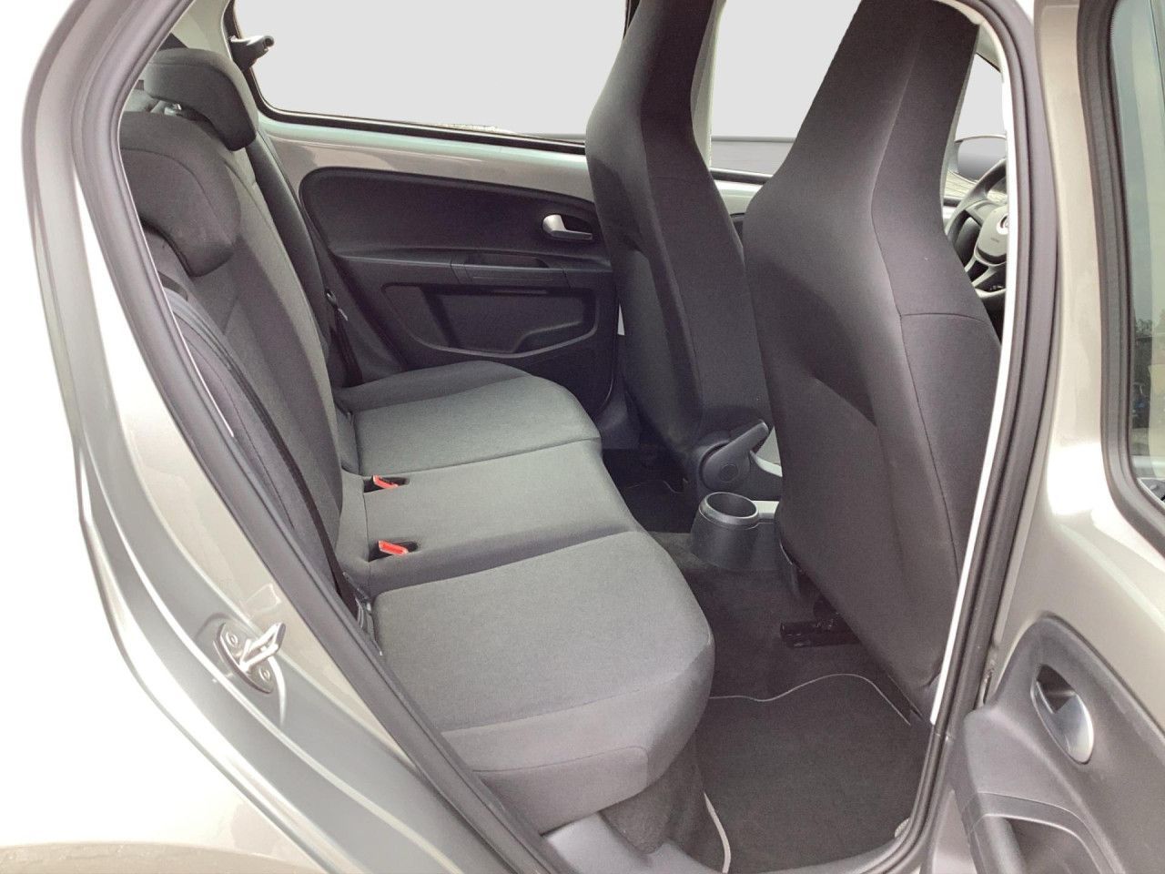 Fahrzeugabbildung Volkswagen e-up! electric drive Rückfahrkamera PDC GRA