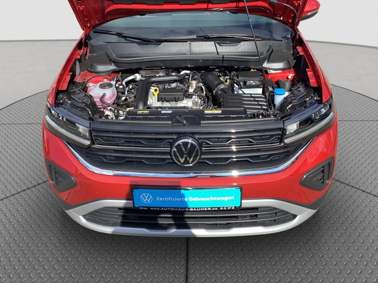 Fahrzeugabbildung Volkswagen T-Cross 1.0 TSI DSG Life Kamera Navi LED ACC SHZ