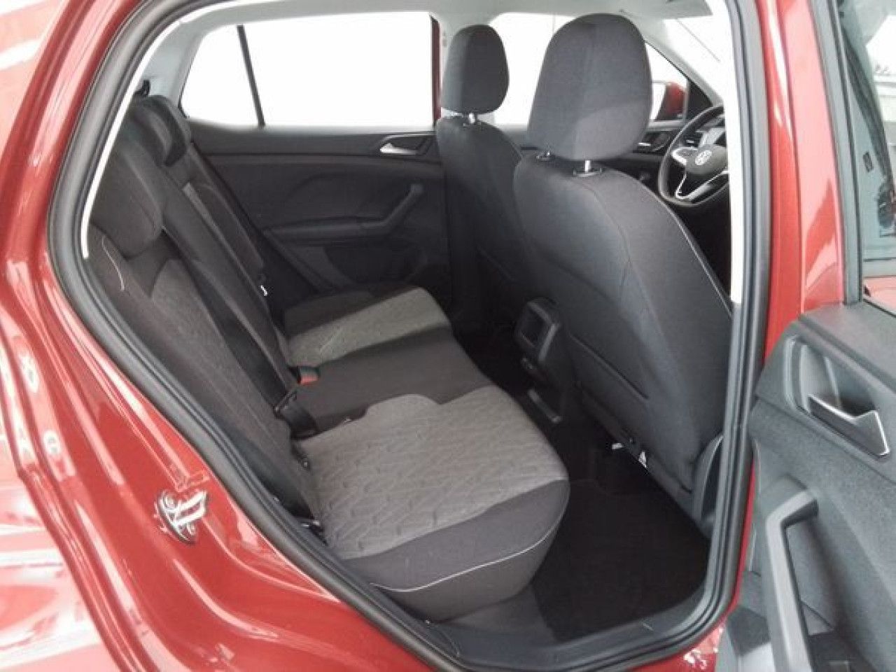 Fahrzeugabbildung Volkswagen T-Cross 1.0 TSI DSG Life Kamera Navi LED ACC SHZ