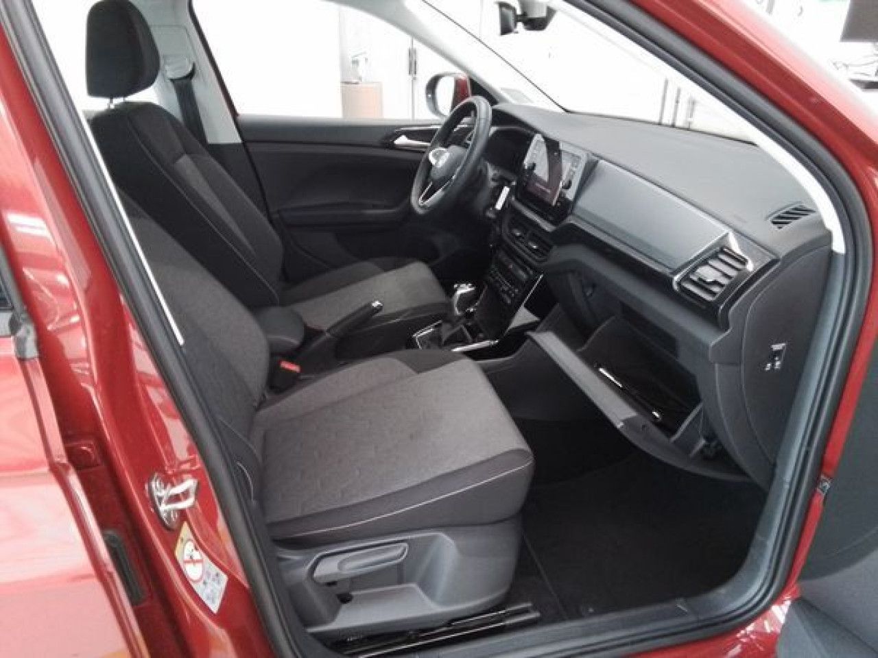 Fahrzeugabbildung Volkswagen T-Cross 1.0 TSI DSG Life Kamera Navi LED ACC SHZ