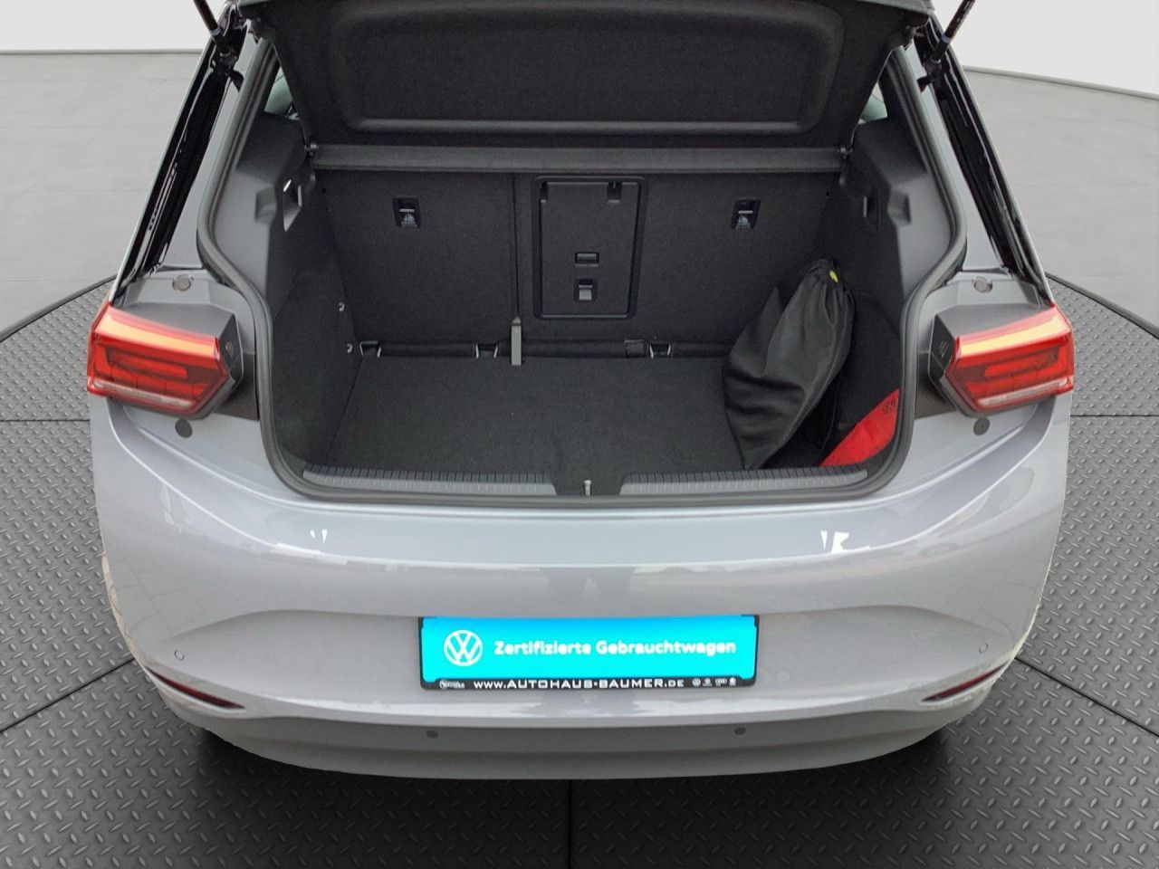 Fahrzeugabbildung Volkswagen ID.3 Pure Performance 55 kWh Navi LED Bluetooth