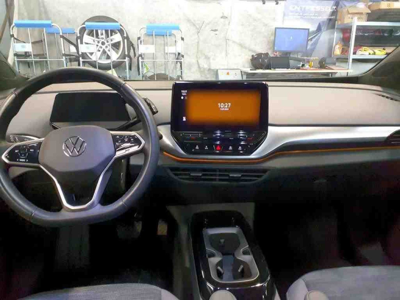 Fahrzeugabbildung Volkswagen ID.4 Pure Performance 55 kWh Kamera Sitzheizung