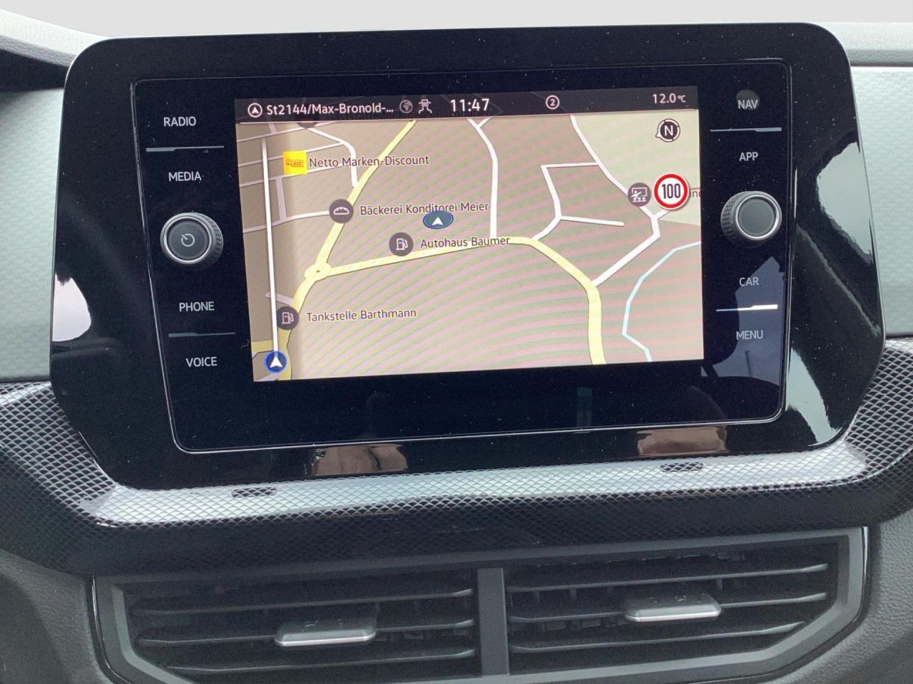 Fahrzeugabbildung Volkswagen T-Cross Life 1.0 TSI DSG Kamera Navi LED ACC