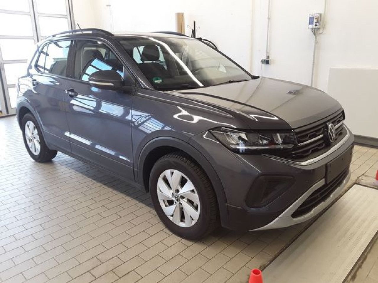 Fahrzeugabbildung Volkswagen T-Cross Life 1.0 TSI DSG Kamera Navi LED ACC