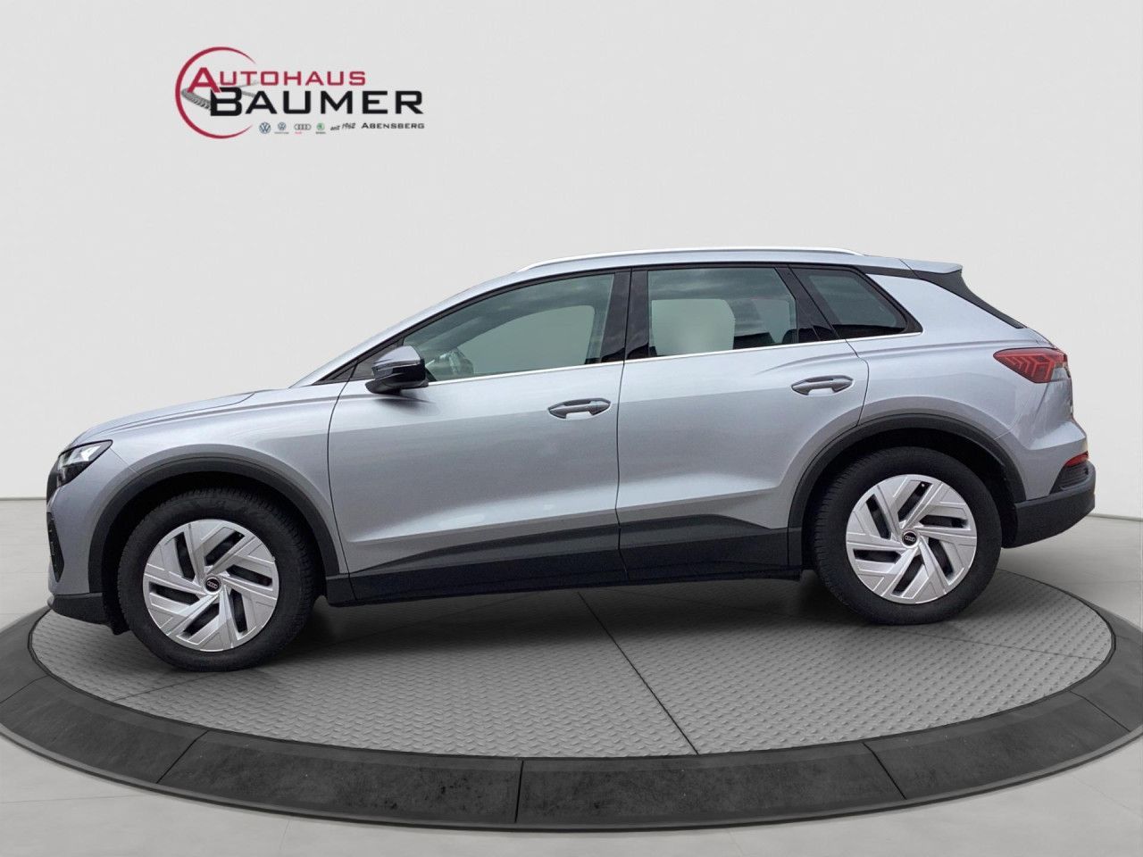 Fahrzeugabbildung Audi Q4 e-tron basis 82kWh Pano LED Navi SHZ PDC