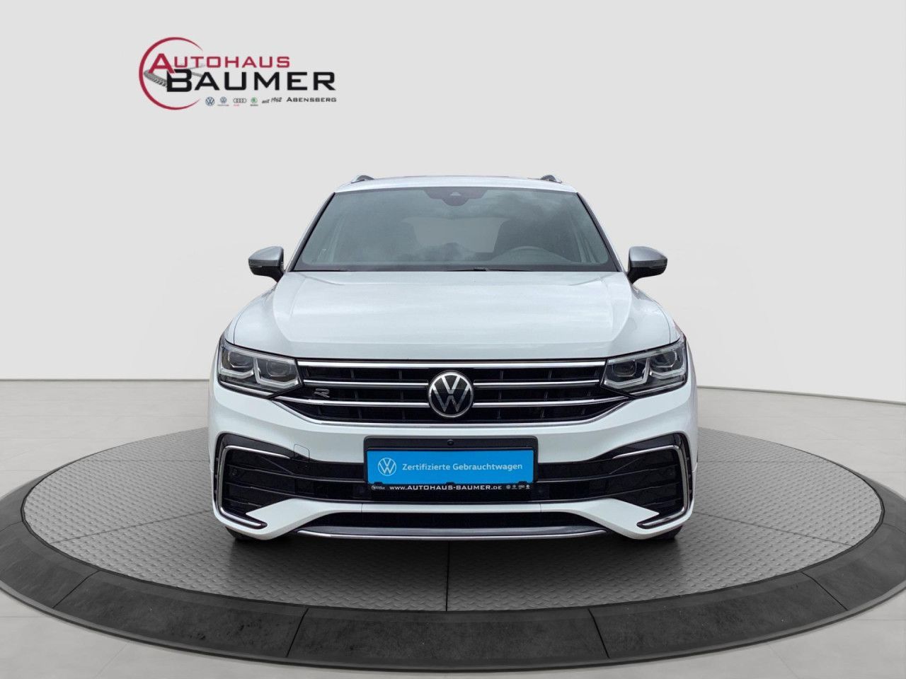 Fahrzeugabbildung Volkswagen Tiguan Allspace 2.0 TDI R-Line 4Motion DSG AHK