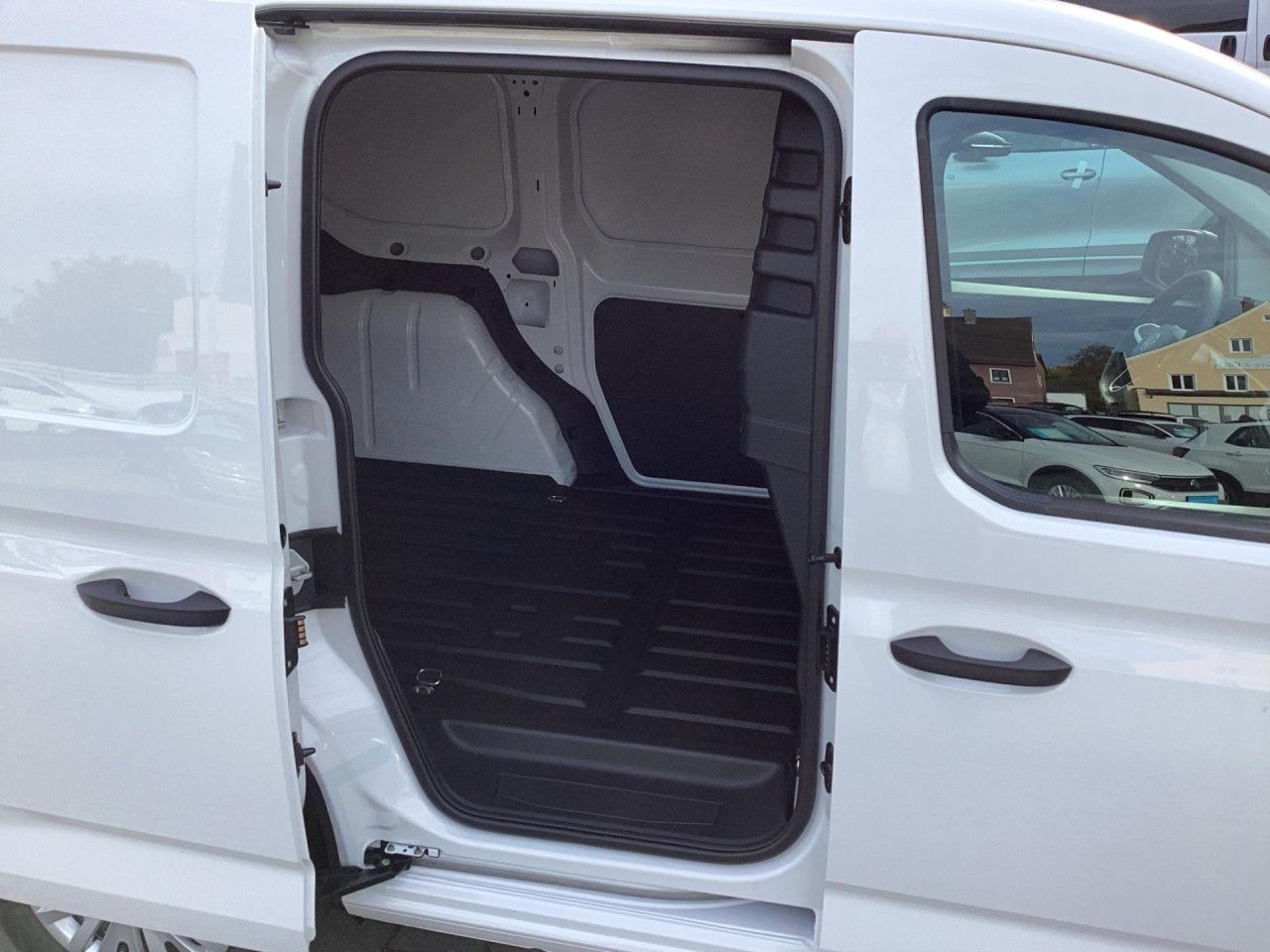 Fahrzeugabbildung Volkswagen Caddy Cargo 2.0 TDI BMT Klima Dig.Cockpit PDC ZV