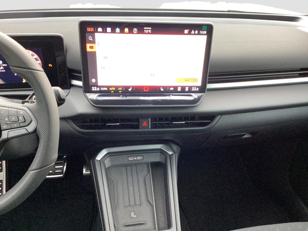 Fahrzeugabbildung Volkswagen T-Roc R-Line 1.5 l eTSI OPF 110 kW (150 PS) LED