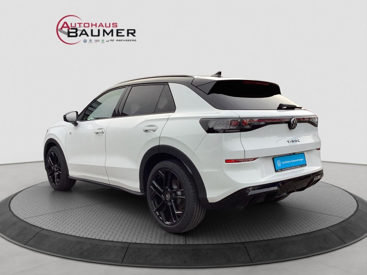 Fahrzeugabbildung Volkswagen T-Roc R-Line 1.5 l eTSI OPF 110 kW (150 PS) LED