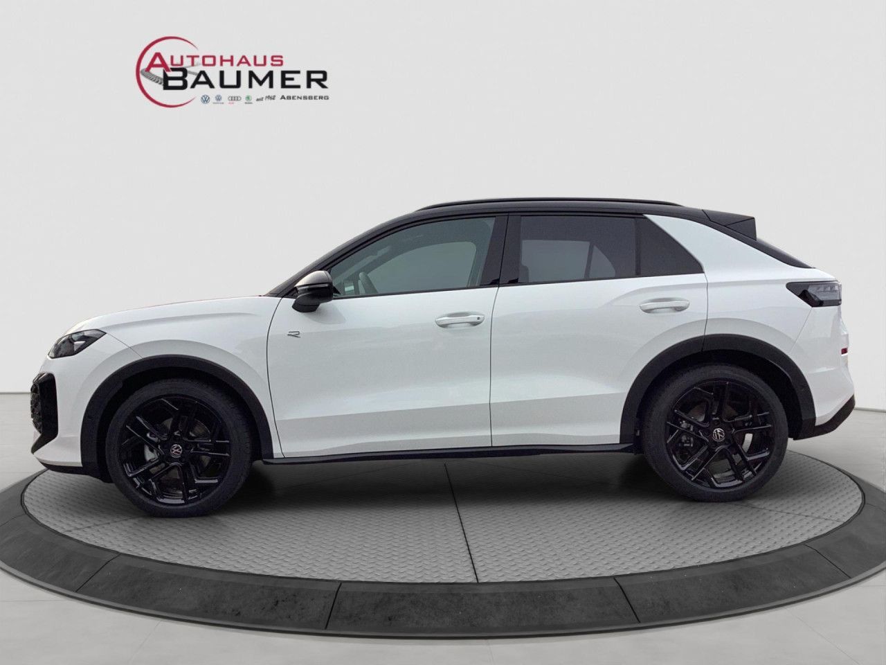 Fahrzeugabbildung Volkswagen T-Roc R-Line 1.5 l eTSI OPF 110 kW (150 PS) LED