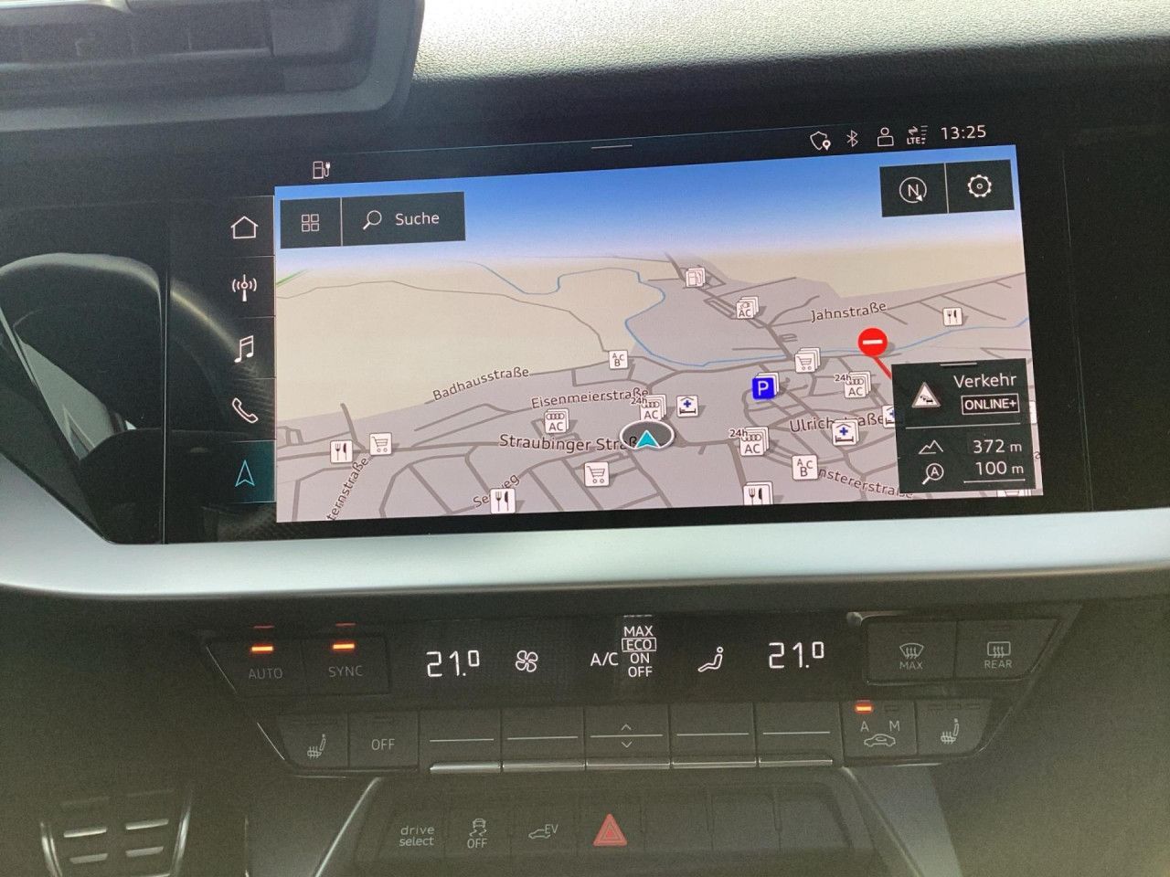 Fahrzeugabbildung Audi A3 45 1.4 TFSI e Sportback S line LED Navi SHZ